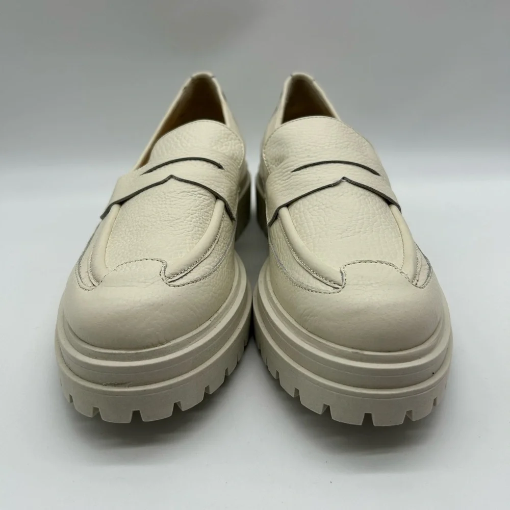 Beautiisoles by Robyn Shreiber Freddie Loafers Size 12 Off White Leather NWB